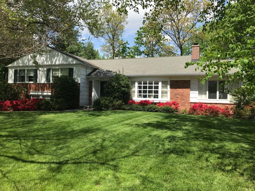 26 Dogwood Dr, Madison NJ 07940 home for sale by the Oldendorp Group Realtors in Madison
